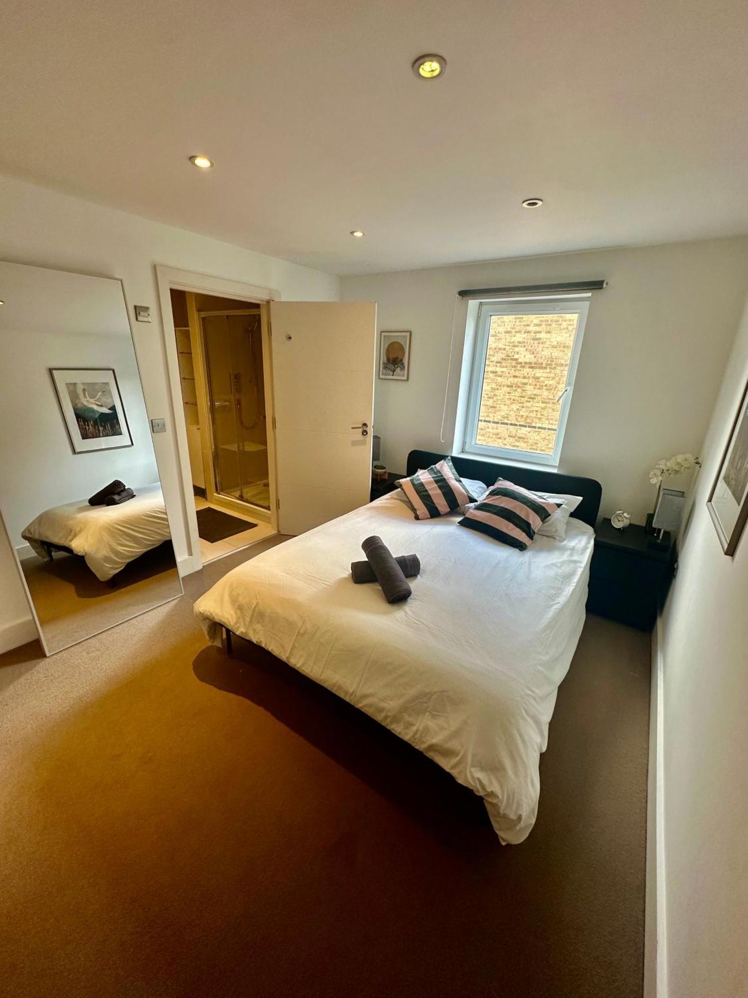 Large, Family Friendly 3-bed Flat In Wood Apartament